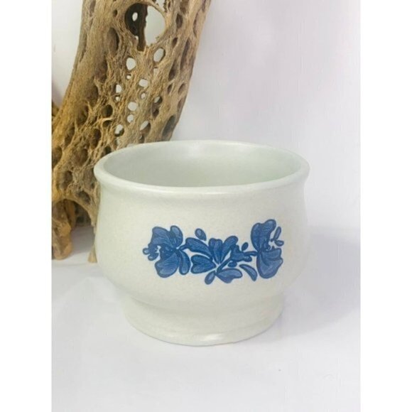 Vintage Pfaltzgraff Yorktowne Open Sugar Bowl - Picture 1 of 4